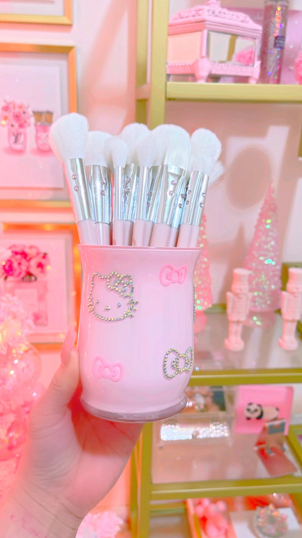 Glam Hello Kitty Brush Holder